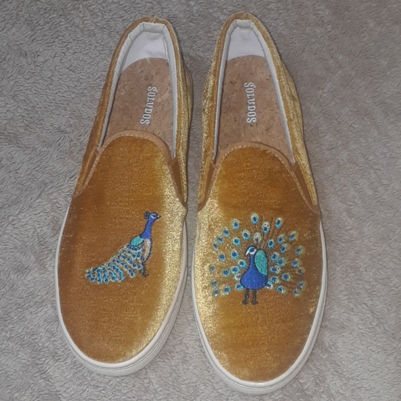 soludos peacock